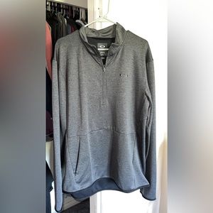 Men’s Oakley Pullover